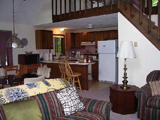 Poconos PA Vacation Home For Rent - Kitchen