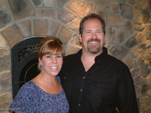 Photo of Jeff and Heather Rickert and family at Arrowhead Lake